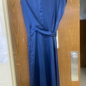 Elegant Blue Sleeveless Dress